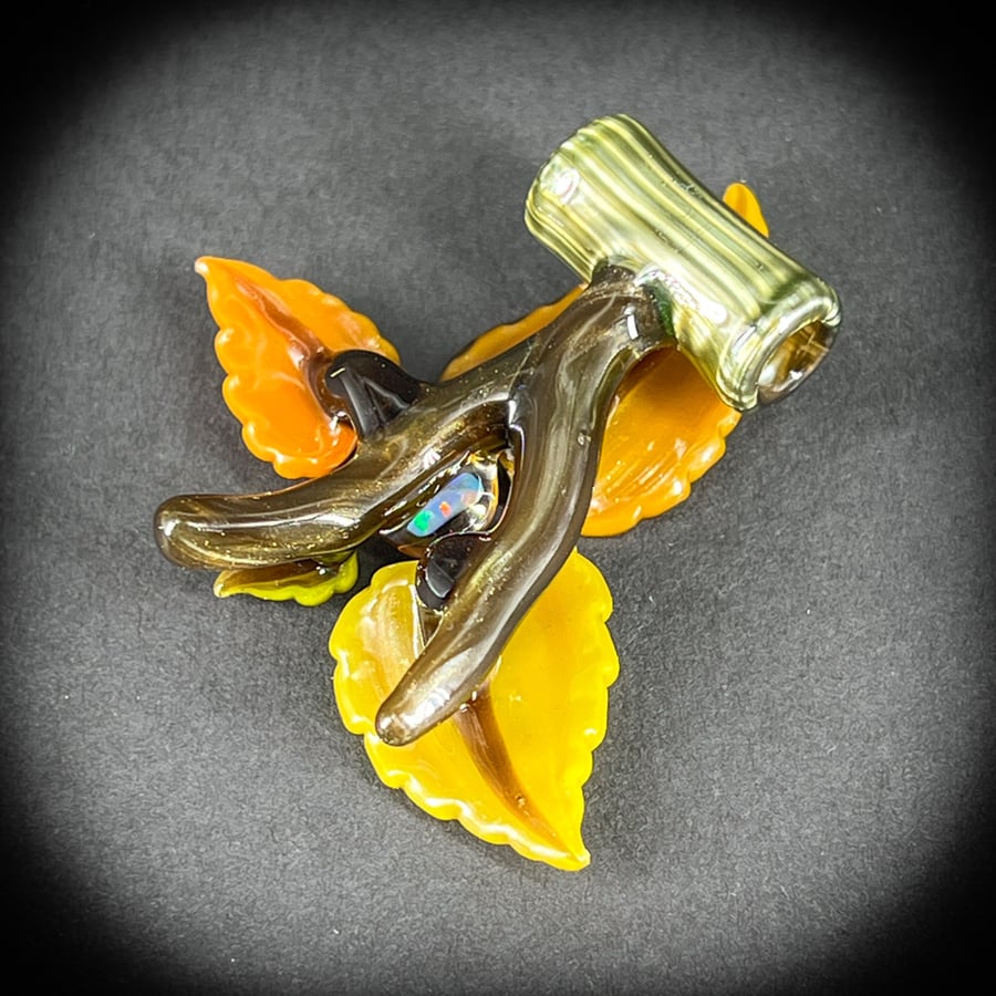 Image of Fall Fades 2025 Leaf Vine Pendant 8