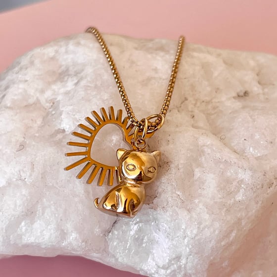 Image of Cute Kitty Cat and Spiky Heart Gold Chain