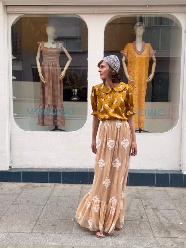 CARAMEL PRINT PETER PAN BLOUSE
