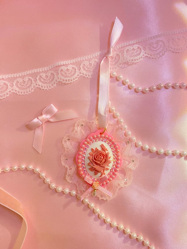 Pink Lace Rose Cameo Ornament