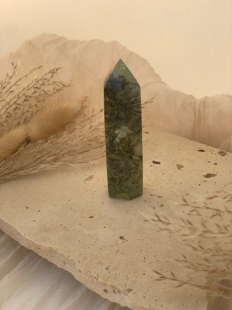 Image of Prehnite Towers sml