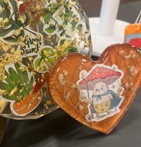 Image 4 of Cognac Shroomie Heart with Baby’s Breath 