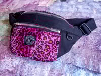 Image 2 of HIP BAG "pink leopard"