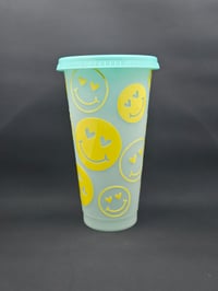 Image 1 of Smiley Color Changing Cup