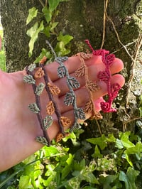 Image 3 of braccialetti con foglioline 