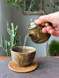 Image 4 of Tall Ash and Amber Kyusu - 250ml