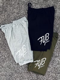 Image 5 of DAILY SHORTS - MILITARY GREEN