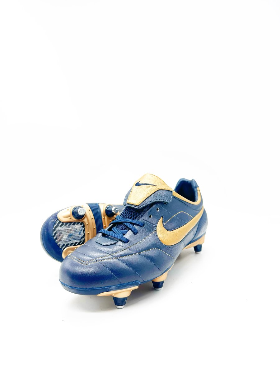 Tbtclassicfootballboots â Tiempo Legend SG BLUE GOLD
