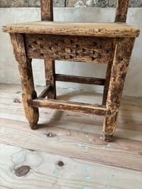 Image 3 of La chaise ancienne 