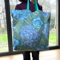 Image 5 of Vintage Sanderson ‘Paula’ Floral Tote Bag