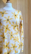 T-shirt en jersey de lin peint de fleurs jaunes T.M