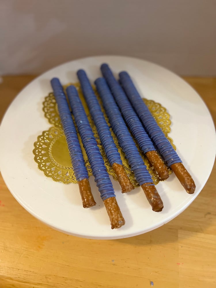 Image of Chocolate Covered Pretzels 