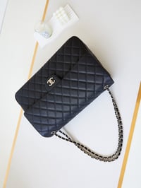 Image 7 of CC XXL Classic bag