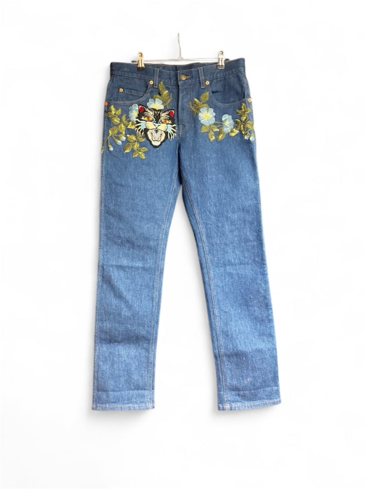Image of Gucci Japanese Cat Embroidered Denim