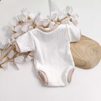 Image 2 of Newborn boys bodysuit Jasper | off white | beige