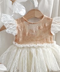 Image 2 of Newborn girls photoshoot outfit | Rosalie | beige | cream | photo props
