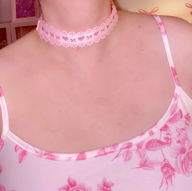 Bow and Heart Ribbon Choker