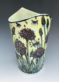 Image 3 of “Pyramidal orchid” vase