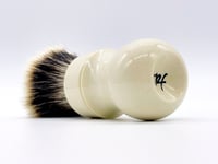 Image 3 of Cream.