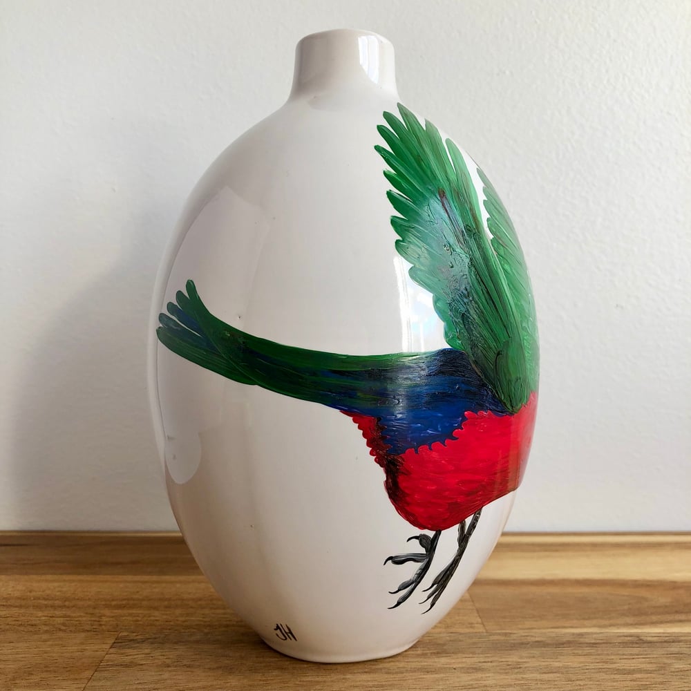 King Parrot Vase