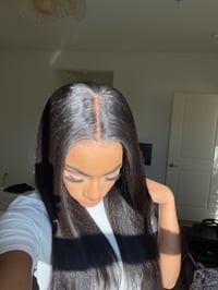 Image 3 of 20 inch KINKY STRAIGHT 13x6 AIR LACE FRONT WIG
