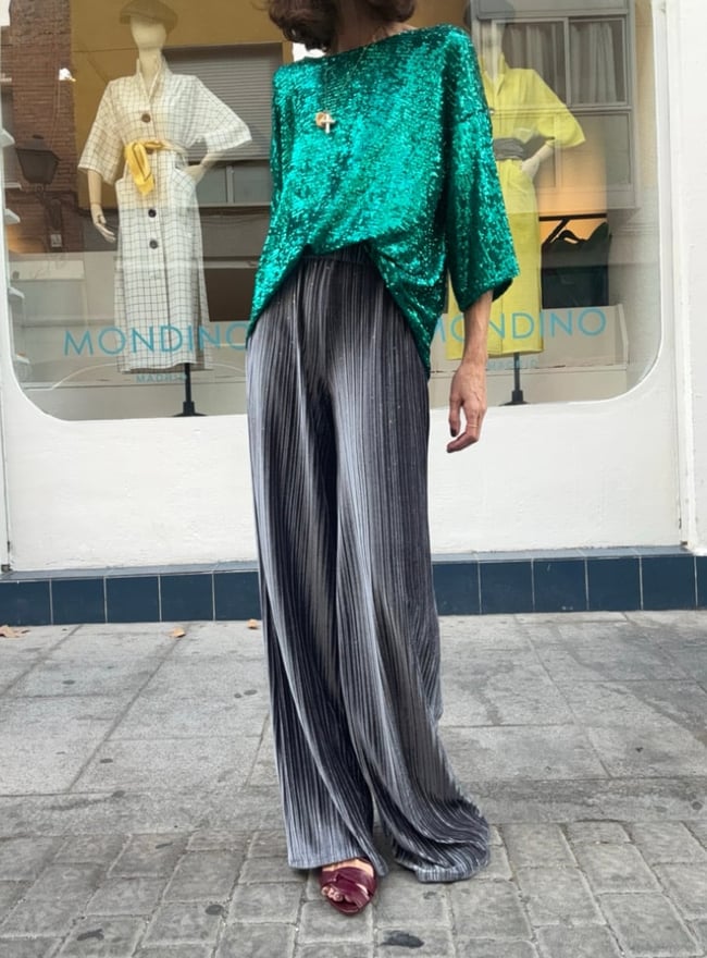 GREY PLEATED VELVET PANTS