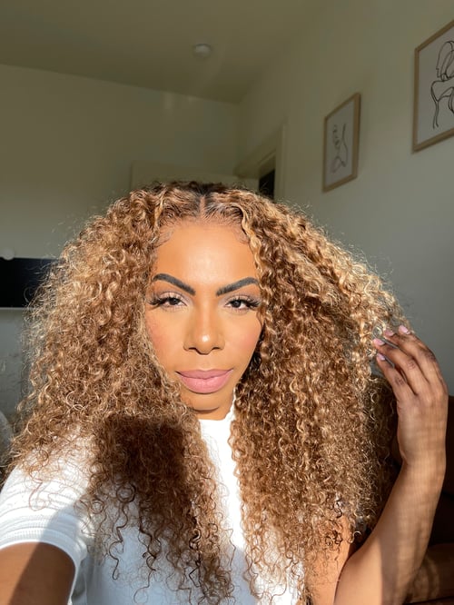 Image of 24 inch GOLDEN BLONDE BALAYAGE CURLY LACE CLOSURE WIG 
