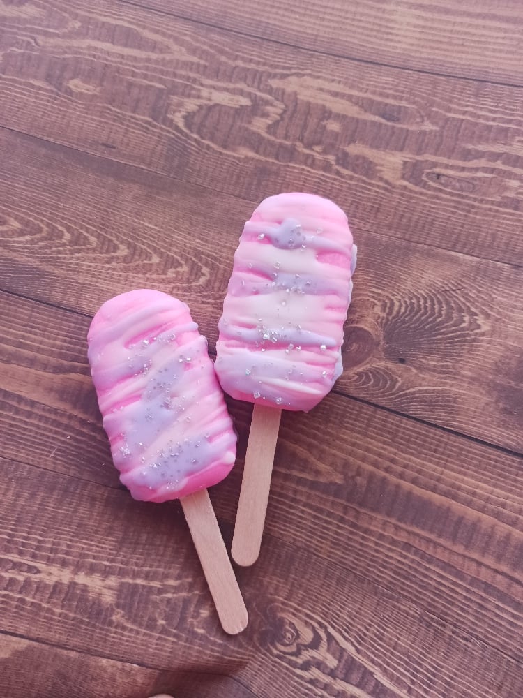 Image of Pink sugar  wax pops