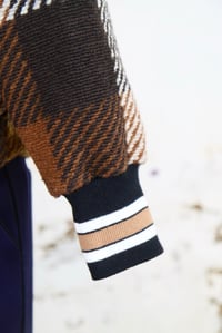 Image 5 of Pull écossais Jaune