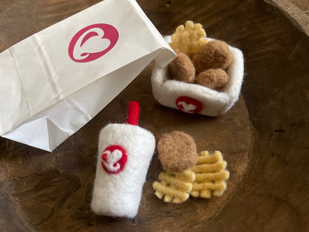 Image of A ❤️ For Chick’N (Felted Set)
