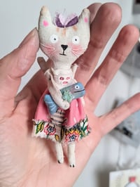 Image 4 of Kitty and friend brooch 