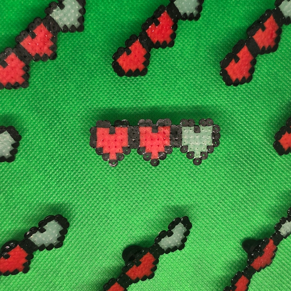 Image of Pixel Healthbar Minibead Pin