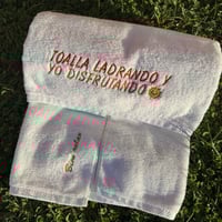 Image 4 of White Embroidered Towels – Rayando el Sol Summer Collection