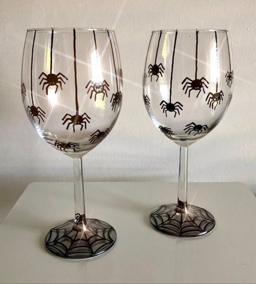 Image of HALLOWEEN WINE GLASS Paint Night @ The Shed 10/17 6-8pm