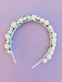 Image 4 of White rose hairband 