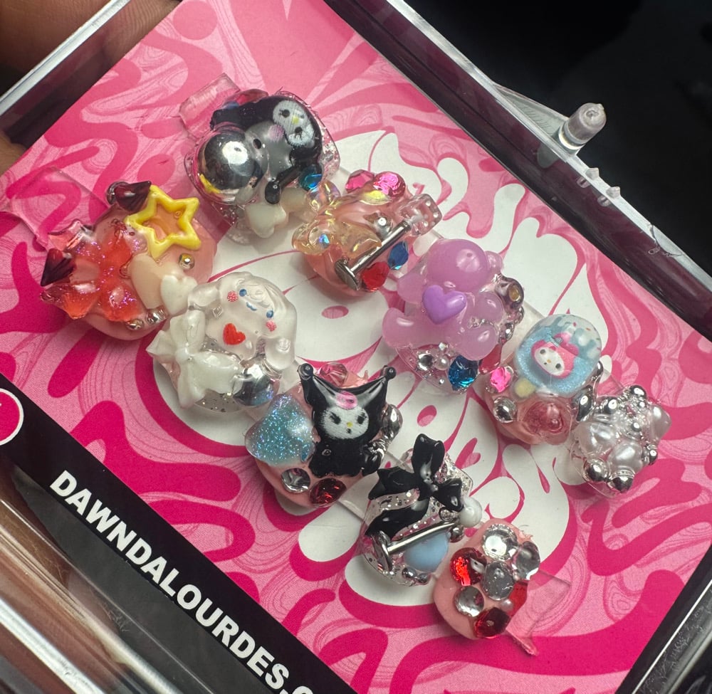 Image of kitty friends charm set