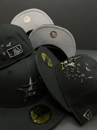 Image 2 of New Era 59Fifty 🦇🦇🦇🦇🦇