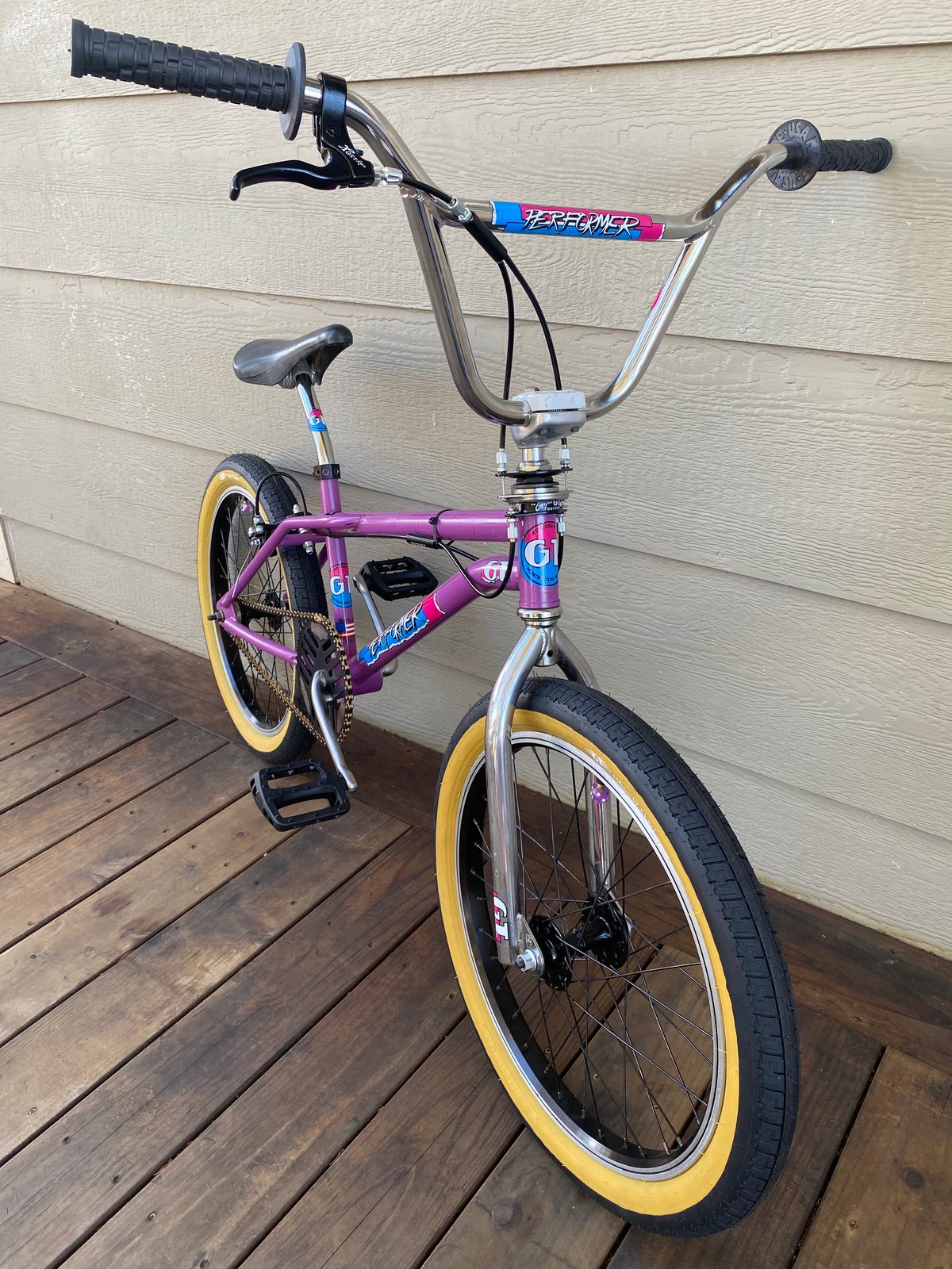 1986 GT Performer purple Twisted BMX Familia