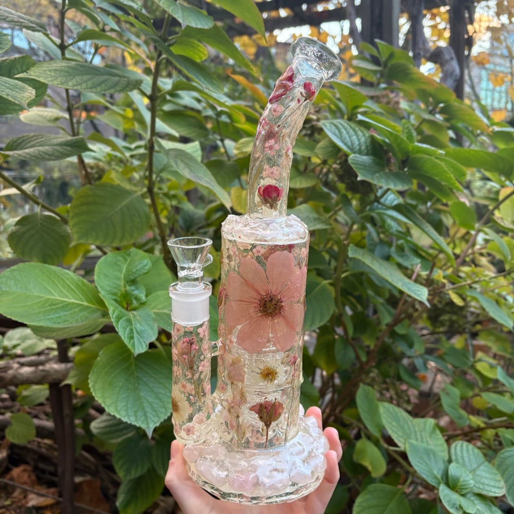 Image of 12” with rose quartz and flowers