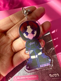 Image 2 of yeonjun 'ggum' keychain.