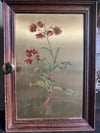 Boîtes à clé vintage, en bois. Décor de fleur sur plaque métallique dorée. 
