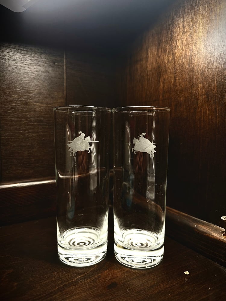 Image of Clear set of glasses(2) w/brick pattern