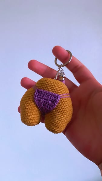 Image of Booty keychain 