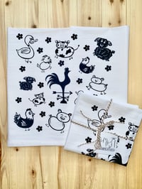 Image 2 of ‘Barnyard Buds’ Towel