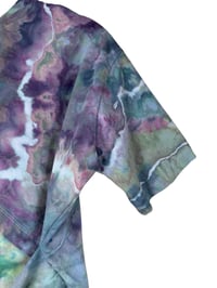 Image 9 of ♻️ UPCYCLED XS Tie Back Cotton Tee in Mermaid Geode Ice Dye