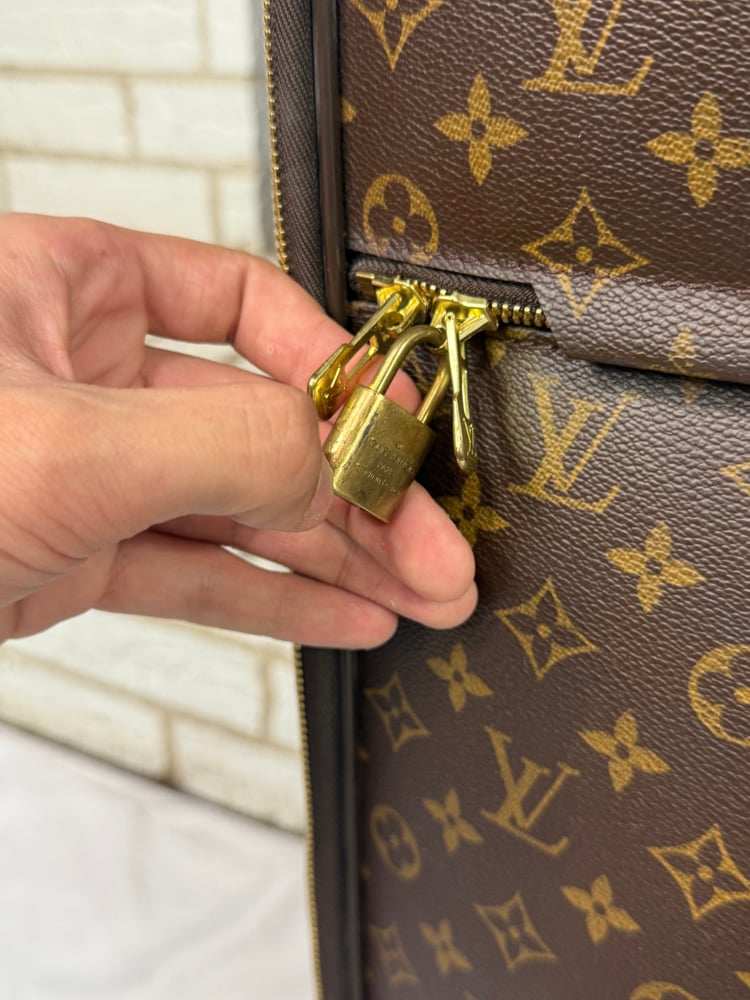 Image of Louis Vuitton 2006 'Pegase 65' Roller Suitcase