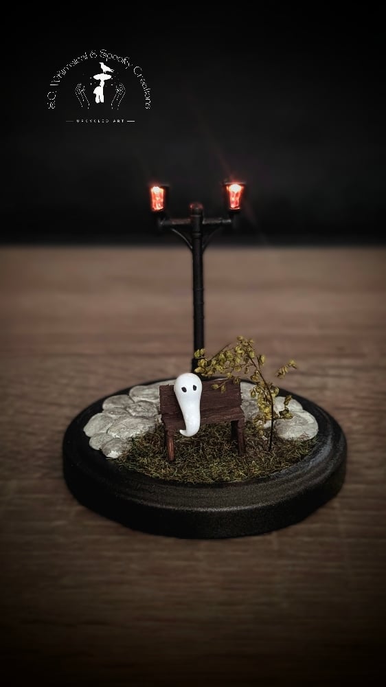 Image of (FREE U.S. SHIPPING) Light Up Tiny Ghost Displays