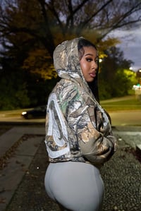 Image 3 of Camouflage Heavyweight