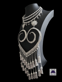 Image 2 of Modern Paug