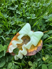 Image 2 of Winter Lime(UV pink) Ribbon Pendant